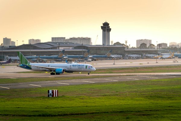 Quelle croisière permet de découvrir les traditions de sculpture sur bois en Norvège?